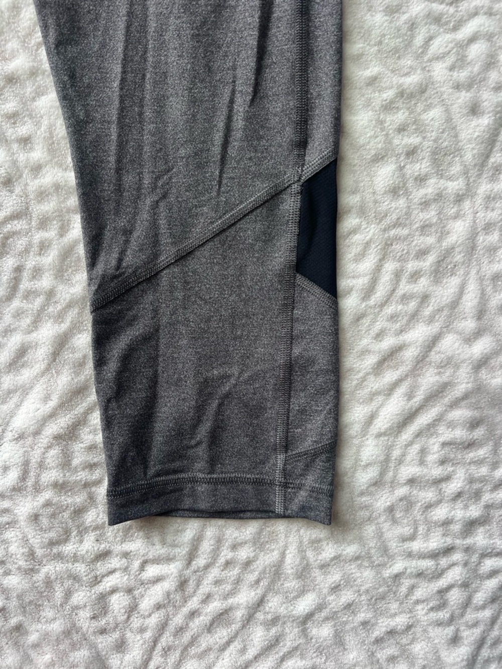 Lululemon Pace Rival Crop 22” Full On Luxtreme | Heathered Black Size 12 - Picture 3 of 11